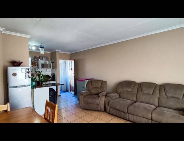 1 BEDROOM APARTMENT FOR SALE IN RAVENSWOOD